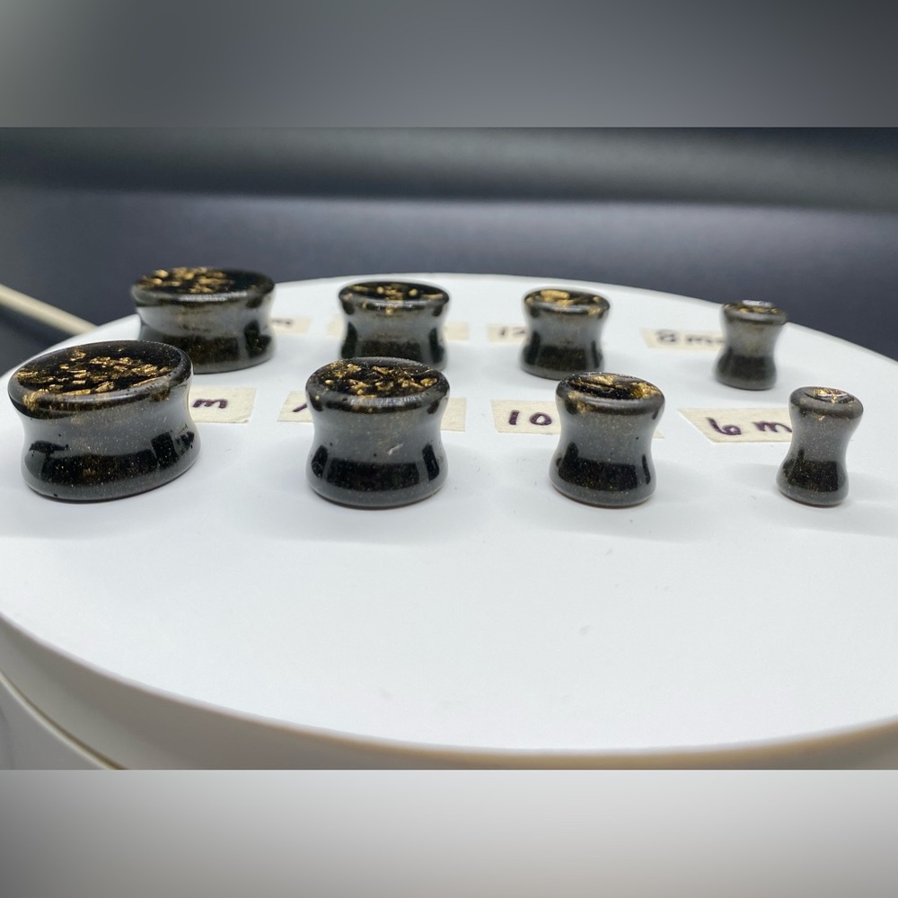 8pcs black gold leaf Ear Gauges Ear Plugs Stretching Kit Tunnels Expander set